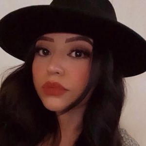 Meet your Posher, Krystal